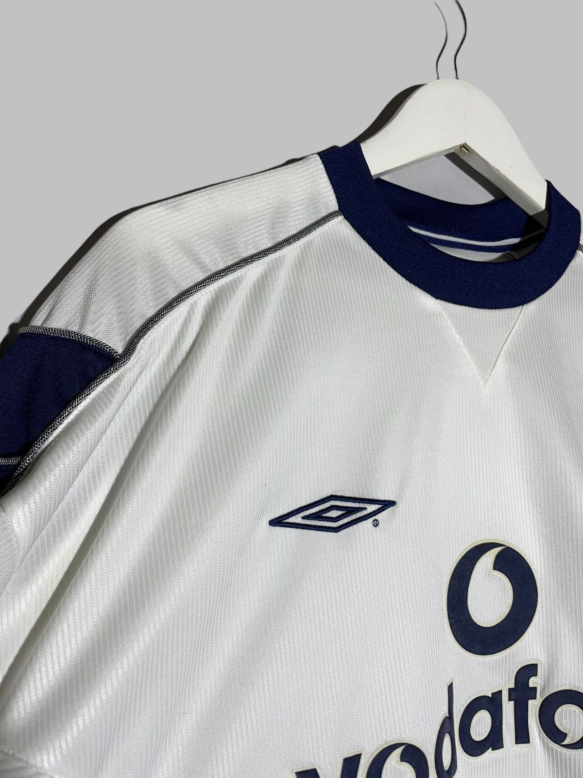 Umbro × Vintage Manchester United Umbro 2000/01 Away Vintage Football Shirt Size US L / EU 52-54 / 3 - 7 Thumbnail