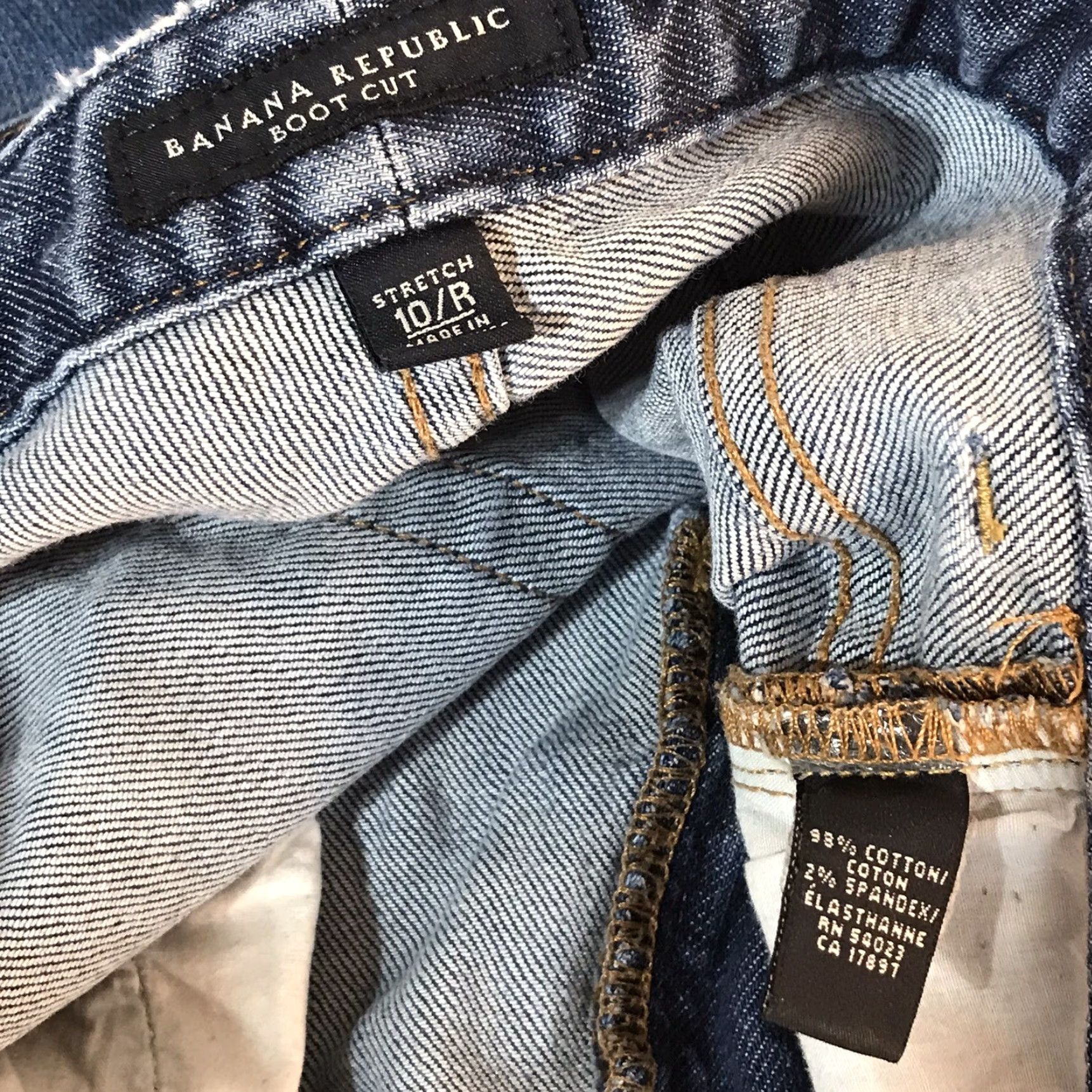 Banana Republic Banana Republic Dark Wash Cut-Off Jean Shorts Womens Size 10 Blue Denim Casual Workwear Size 32" / US 10 / IT 46 - 3 Thumbnail
