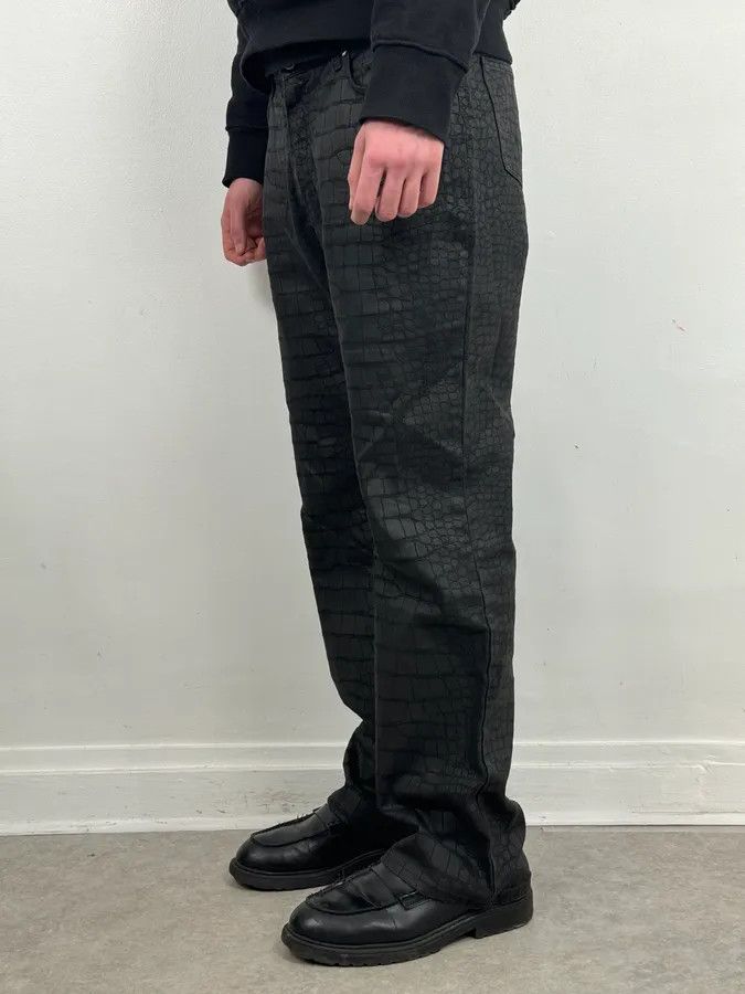 Roberto Cavalli AW2001 Roberto Cavalli Crocodile Effect Obscure Black Pants Size US 32 / EU 48 - 3 Thumbnail