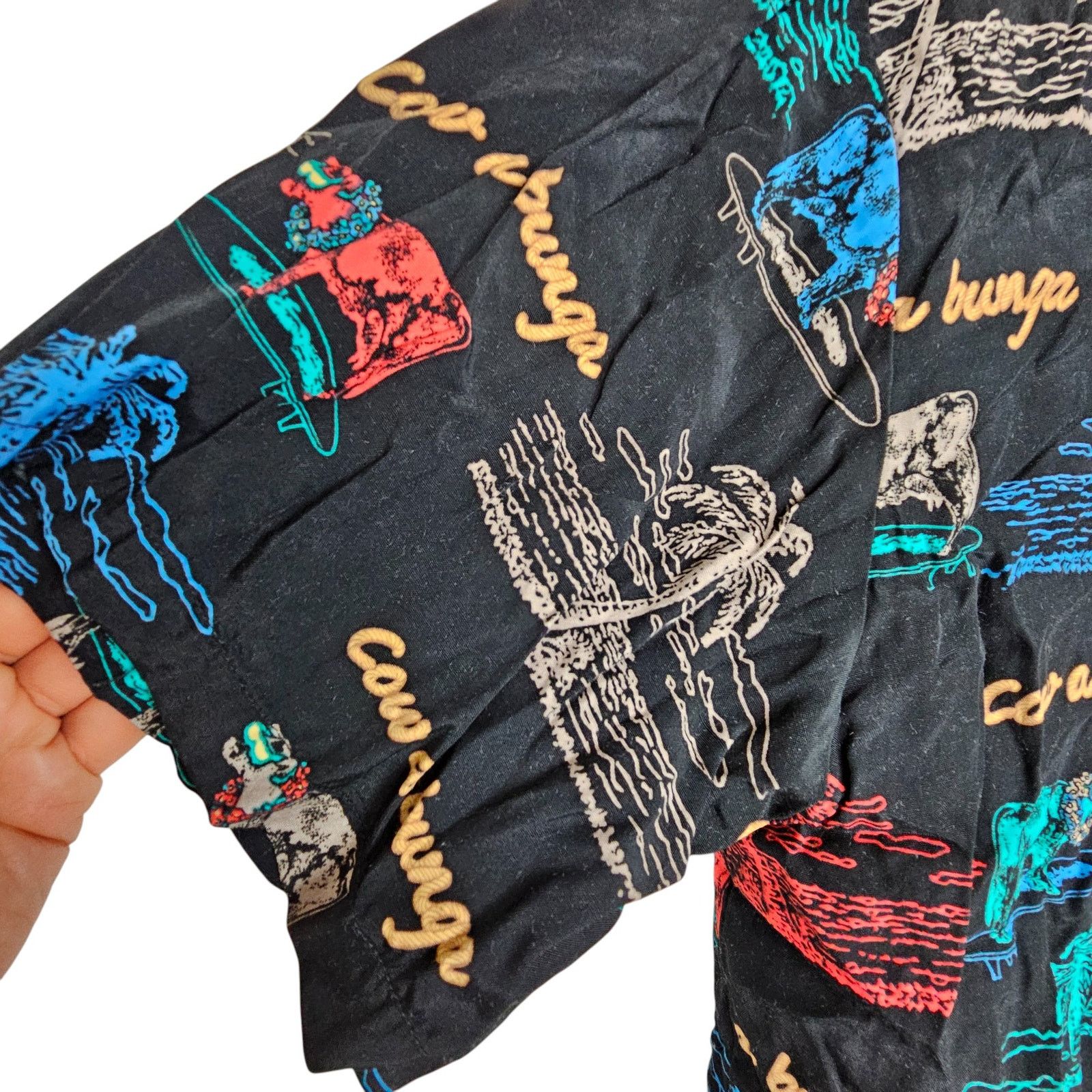 Barney Cools Barn Fly Mens Cow A Bunga Shirt Sz M All Over Print Tropical Size US M / EU 48-50 / 2 - 4 Thumbnail