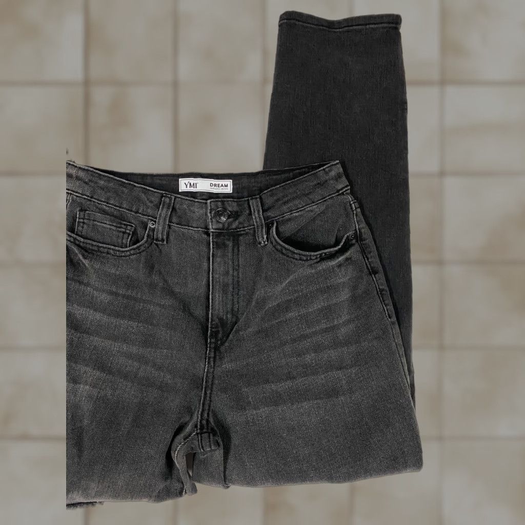 Denime YMI Womens Jeans 9 Black Straight Denim Distressed Zip 29x28 Regular Size 9 Womens Pants Size 30" / US 8 / IT 44 - 1 Thumbnail