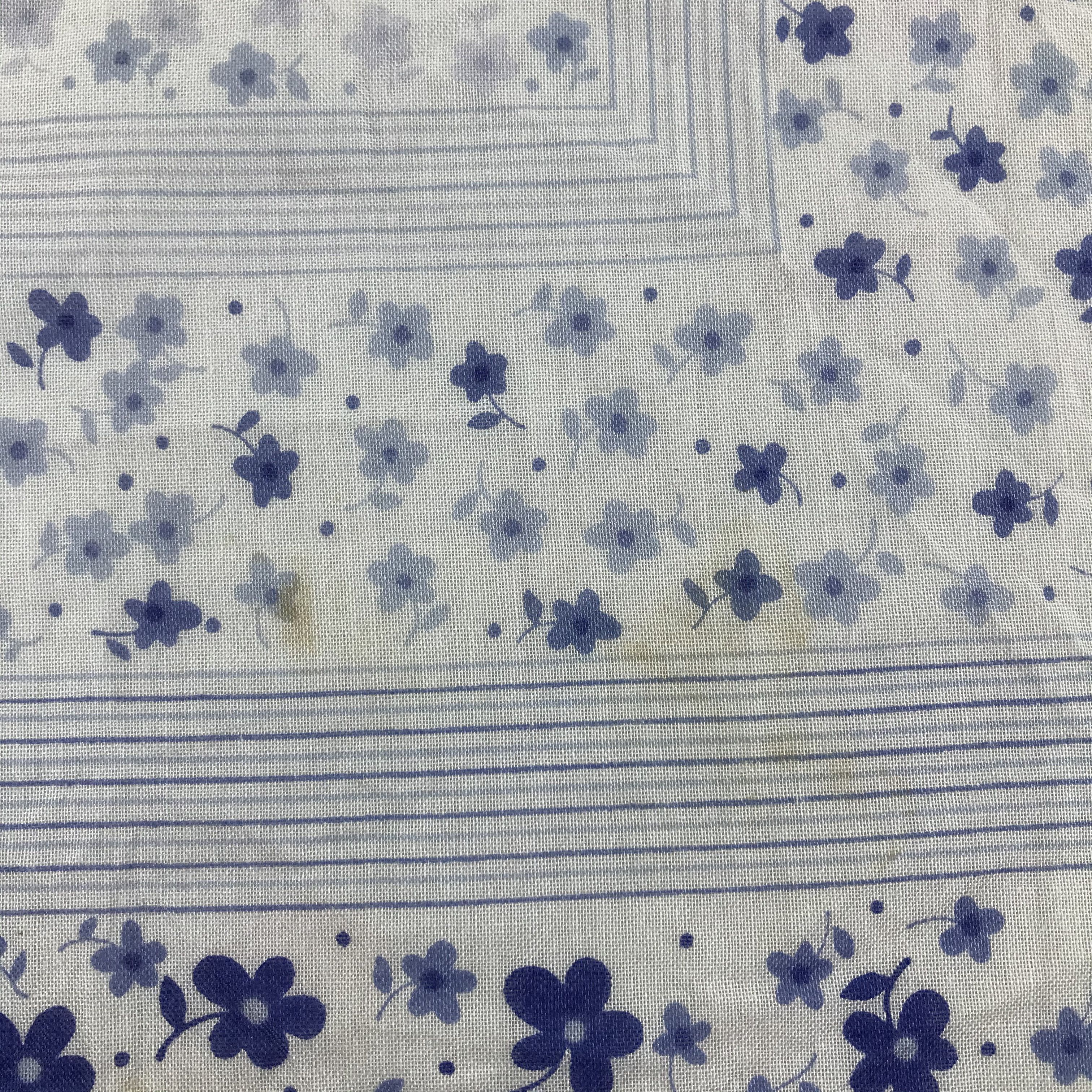 Pierre Balmain × Vintage Pierre Balmain Bandana / Handkerchief / Neckerchief - S1892 Size ONE SIZE - 4 Thumbnail