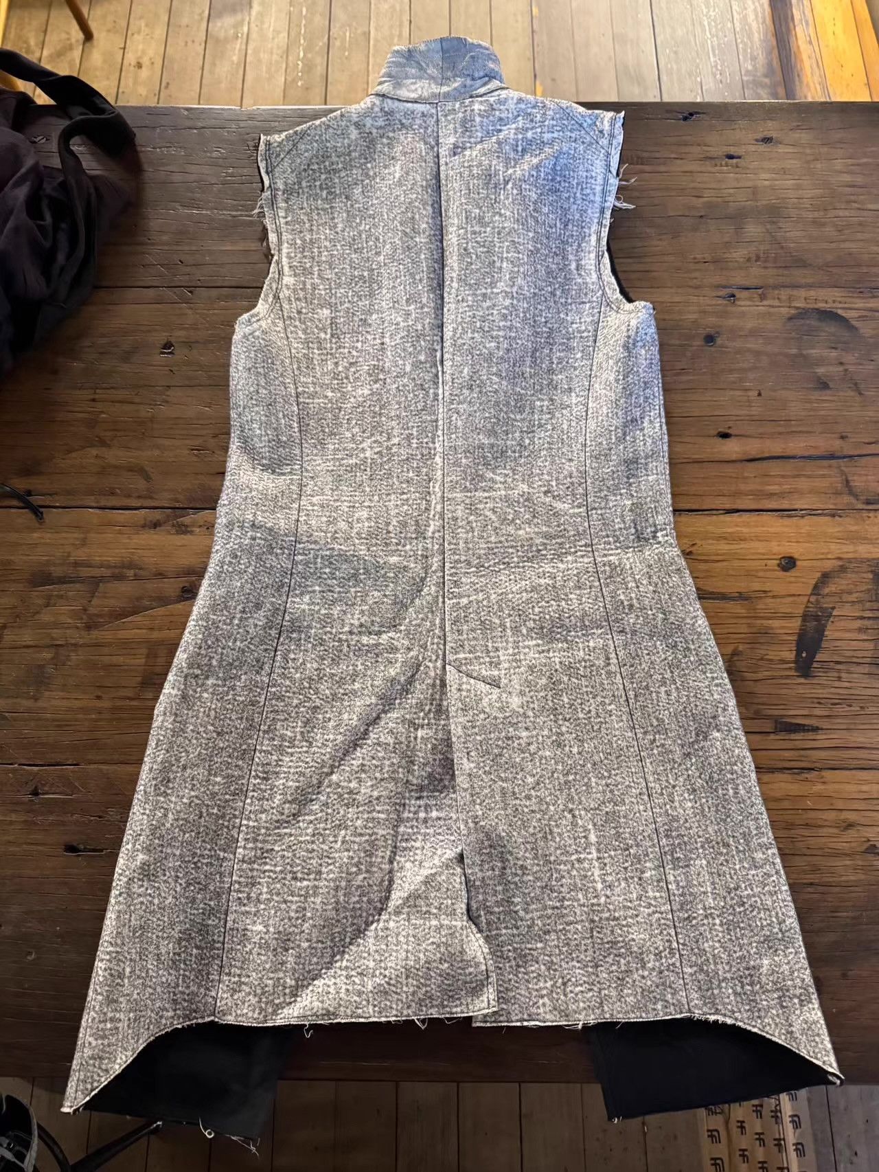 Inaisce InAisce 2011FW waistcoat with front placket button Ｑ25 Size US XS / EU 42 / 0 - 2 Thumbnail