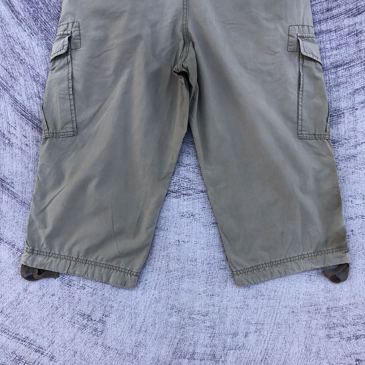Japanese Brand × Uniqlo 🔴Uniqlo X Cropped Cargo Pants Multipocket Stretchable Size US 31 - 11 Thumbnail