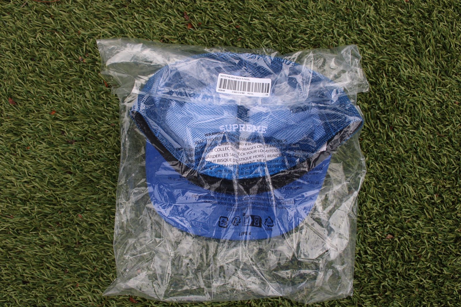 Supreme Supreme 18Pins Trucker Hat Size ONE SIZE - 2 Thumbnail