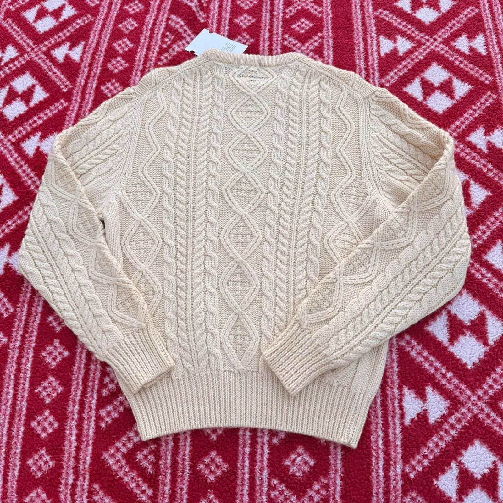 Lord & Taylor NWT Vintage Lord & Taylor Men's Medium Cable Knit Sweater Size US M / EU 48-50 / 2 - 5 Thumbnail