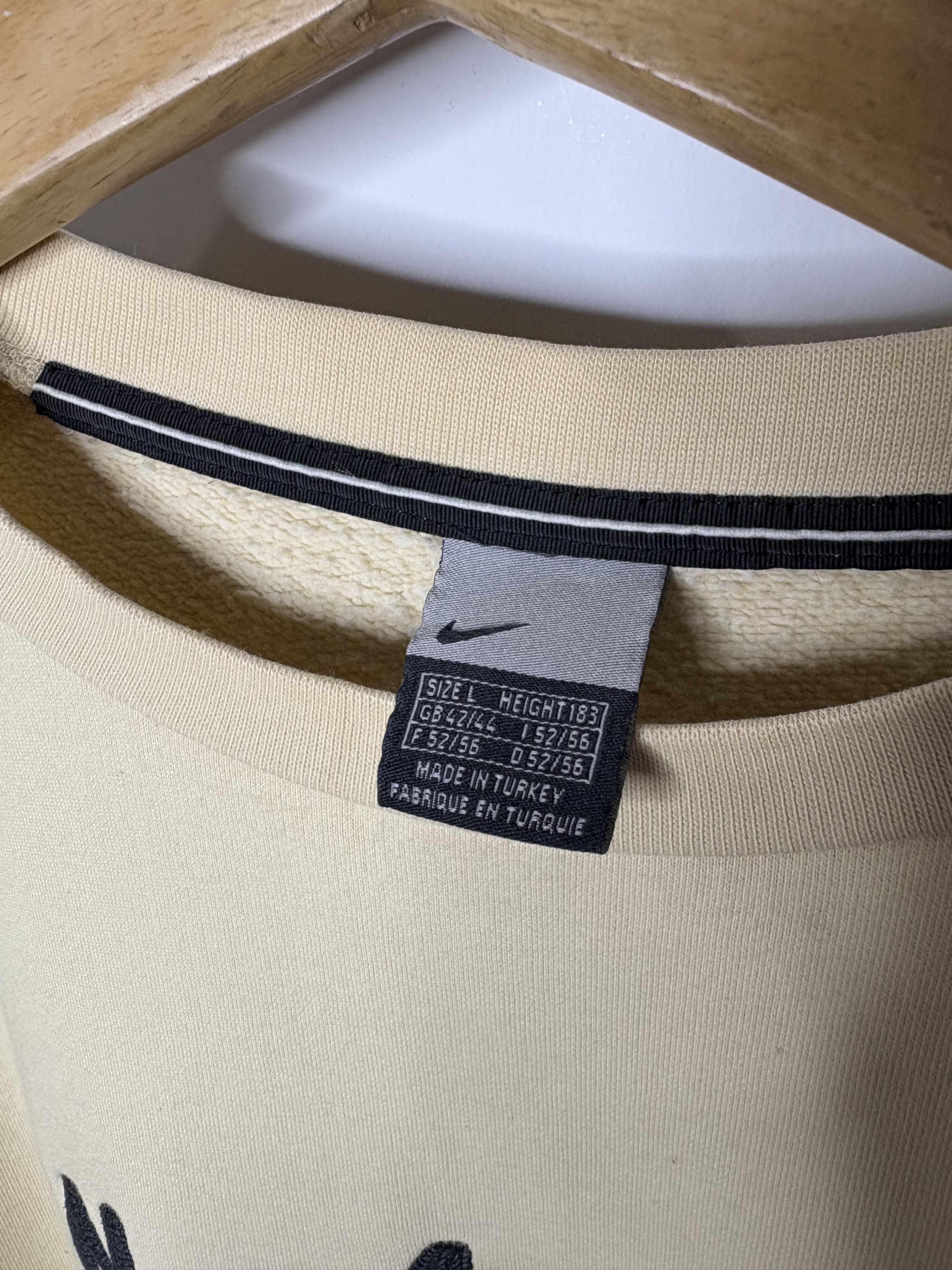 Nike Vintage Nike 71 spell out sweatshirt Yellow L Size US L / EU 52-54 / 3 - 4 Thumbnail