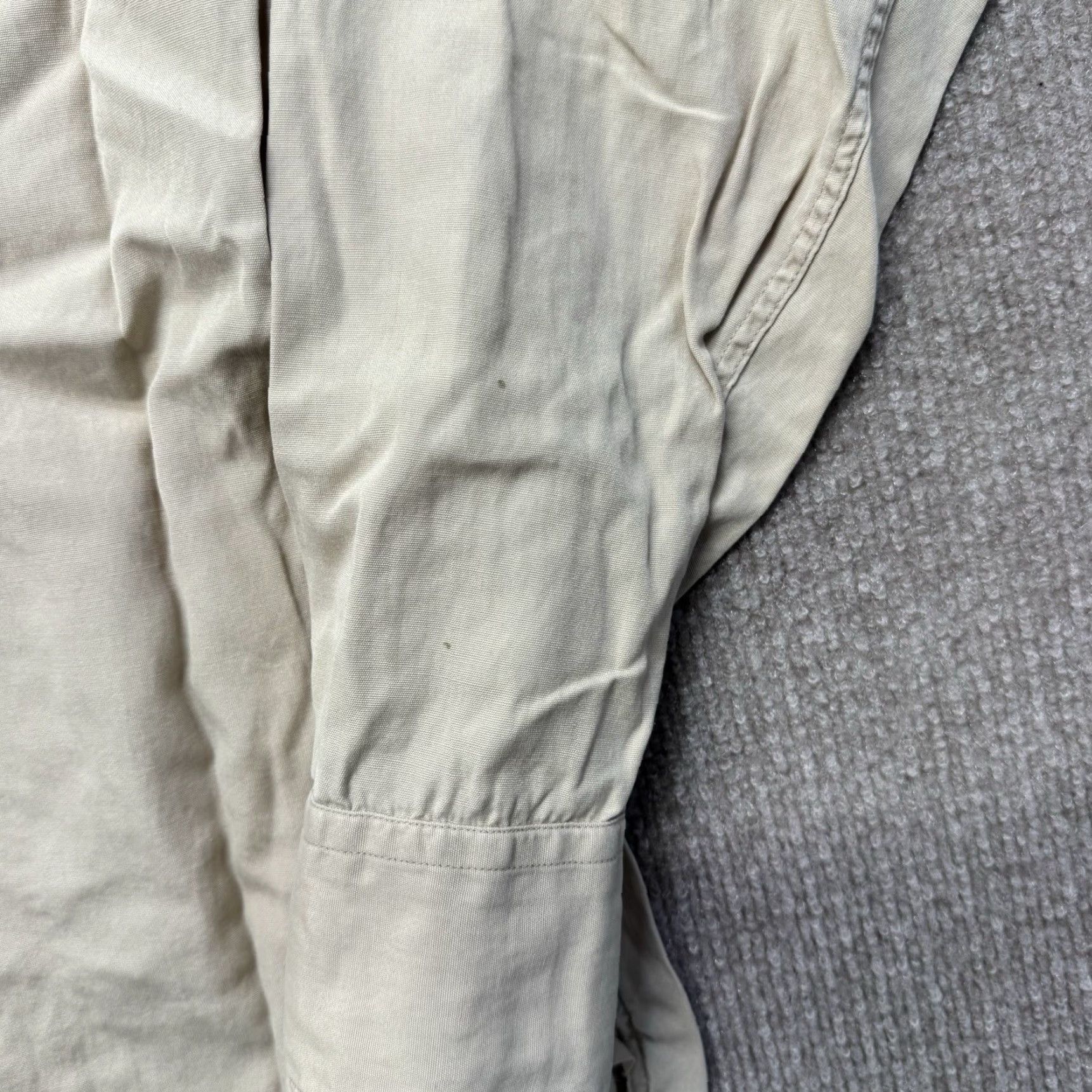 Vintage VINTAGE Reeves Poplin Shirt Mens M Sanforized Cotton Workwear Beige Long Sleeve Button-Front 1940s Mil... Size US M / EU 48-50 / 2 - 7 Thumbnail