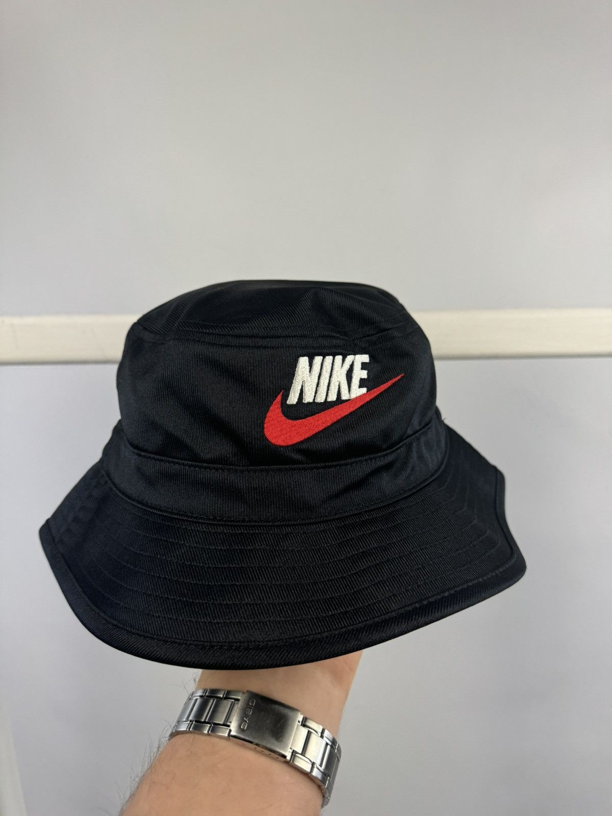 Hypebeast Supreme X Nike Dazzle Crushed Size ONE SIZE - 3 Thumbnail