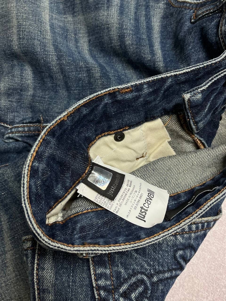 Just Cavalli Vintage Just Cavalli Embroidery Jeans 34 Size US 34 / EU 50 - 9 Thumbnail