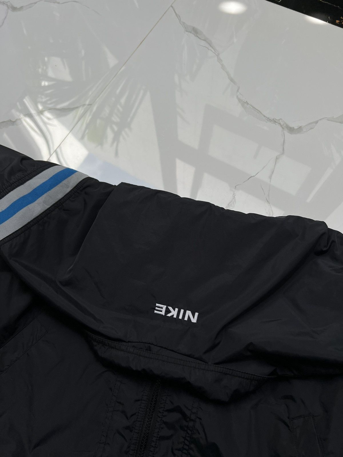 Nike × Vintage 90’s NIKE RARE BASKETBALL RETRO Y2K SWOOSH LOGO JACKET Size US M / EU 48-50 / 2 - 10 Thumbnail