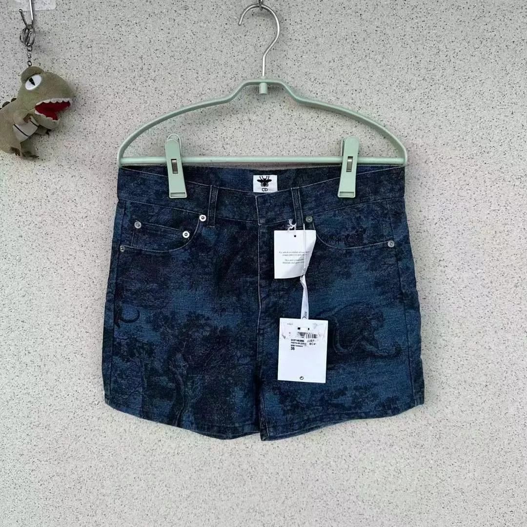 Japanese Brand Dior Zoo Print Phantom Shorts Size 36" / US 14 / IT 50 - 1 Thumbnail