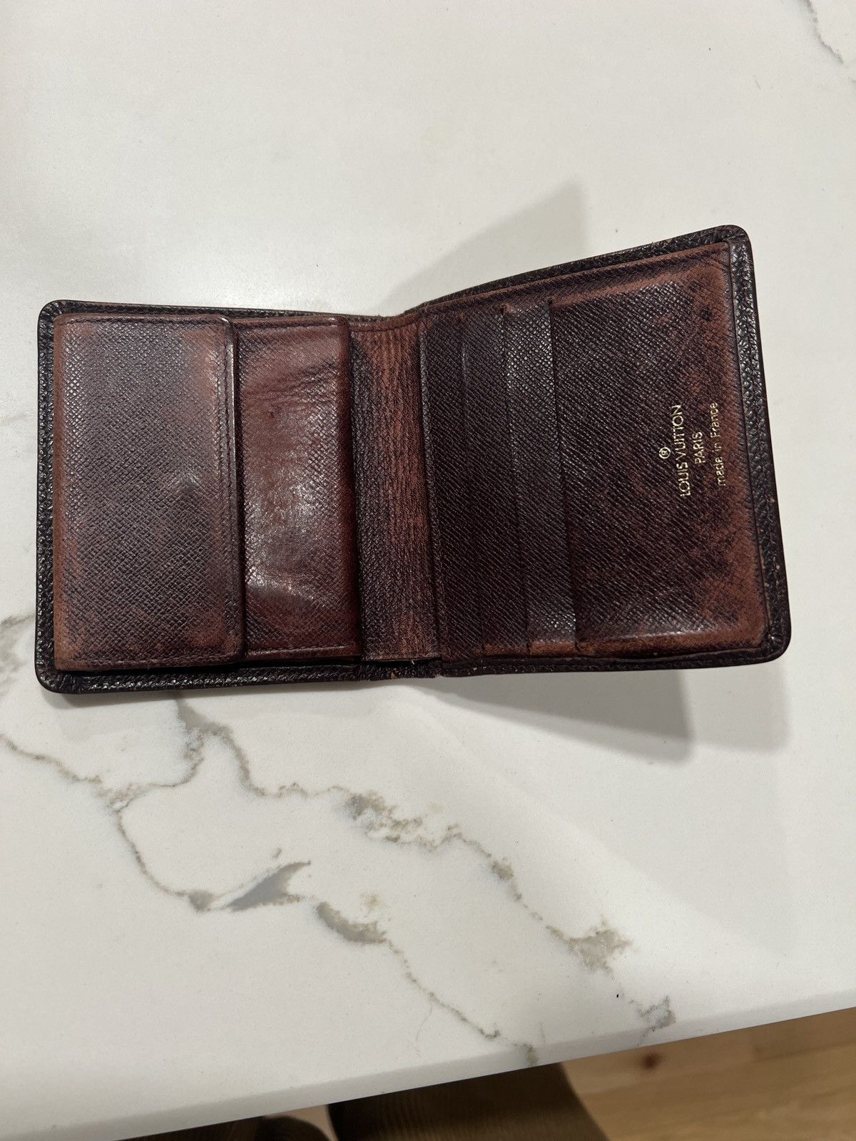Louis Vuitton Louis Vuitton Brown Taiga Leather Mens Wallet Size ONE SIZE - 3 Thumbnail