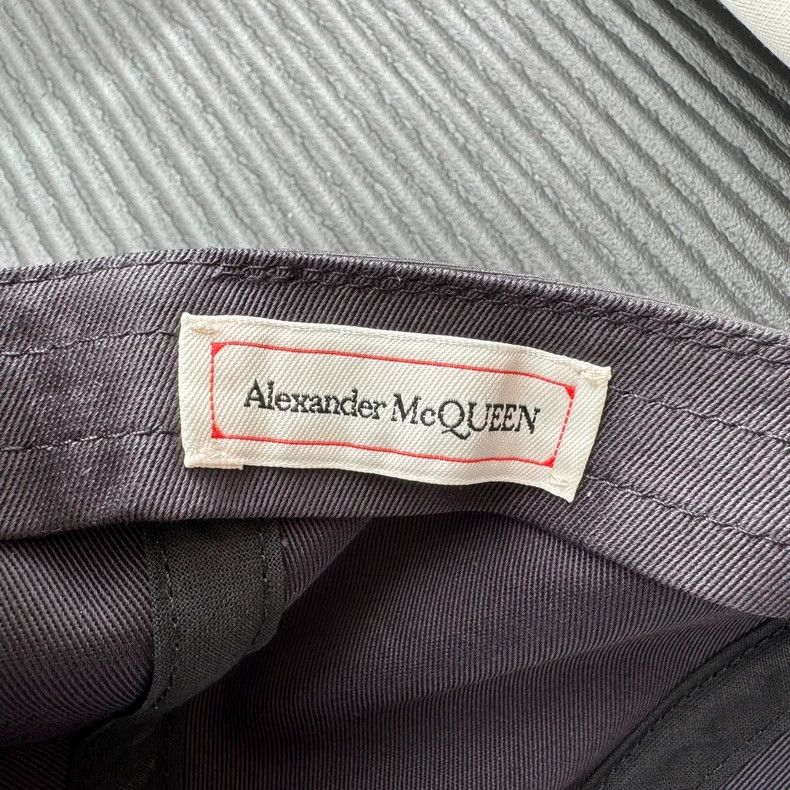Alexander McQueen Alexander Mcqueen SizeM Contrast color logo hat Size ONE SIZE - 7 Thumbnail