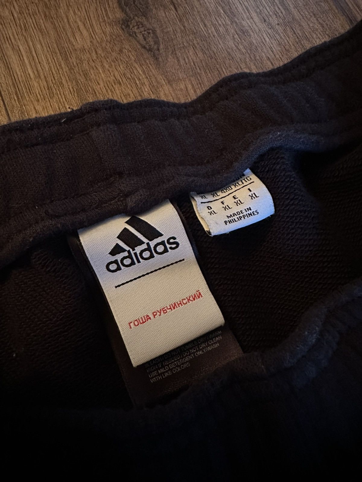 Adidas × Gosha Rubchinskiy Adidas x Gosha sweatpants (rare) XL Size US 36 / EU 52 - 2 Thumbnail