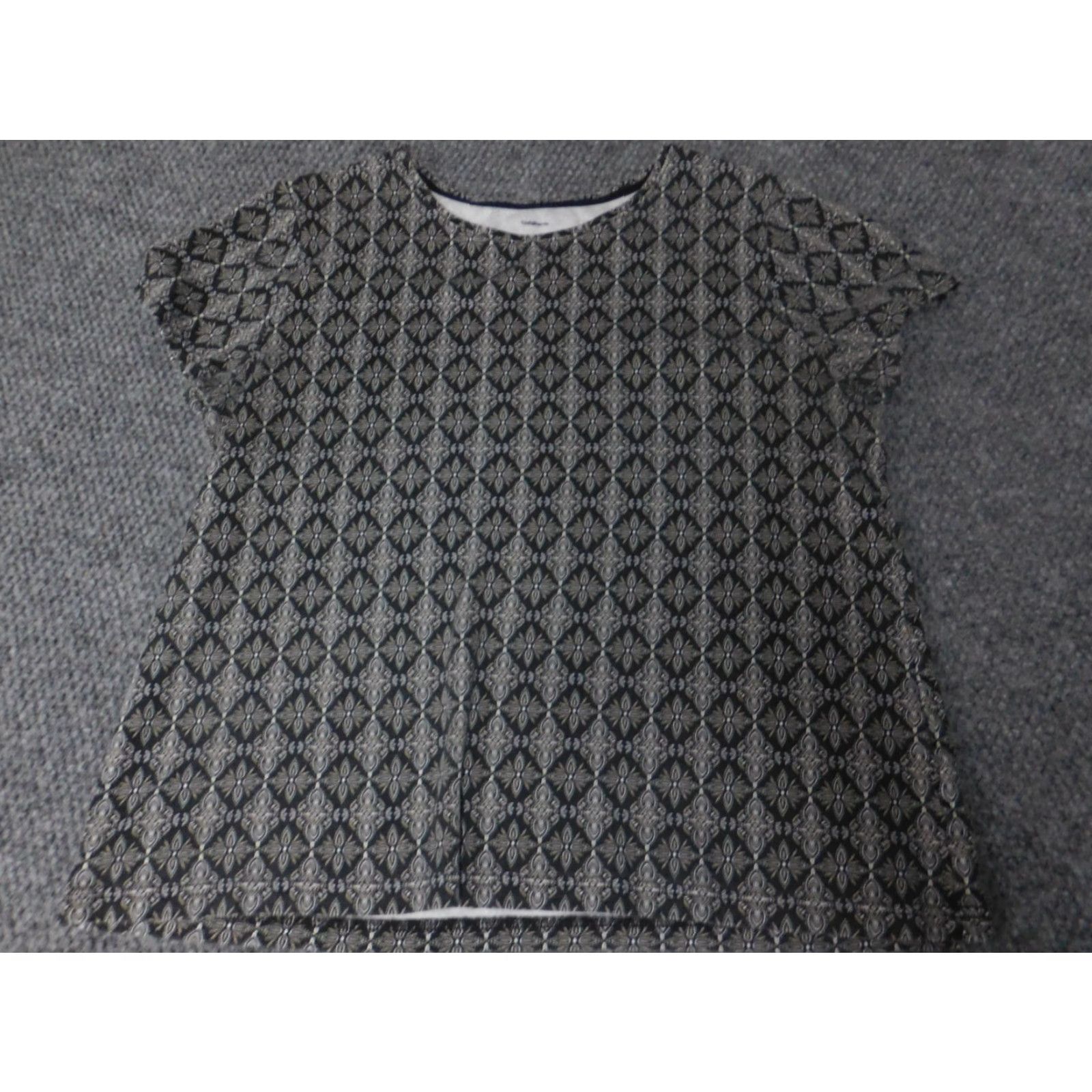 Croft & Barrow Croft & Barrow Womens Blouse L Gray Floral Stretch Top Shirt Casual Crew Neck Short Sleeve Button Pullover Cotton Rayon Size L / US 10 / IT 46 - 2 Thumbnail