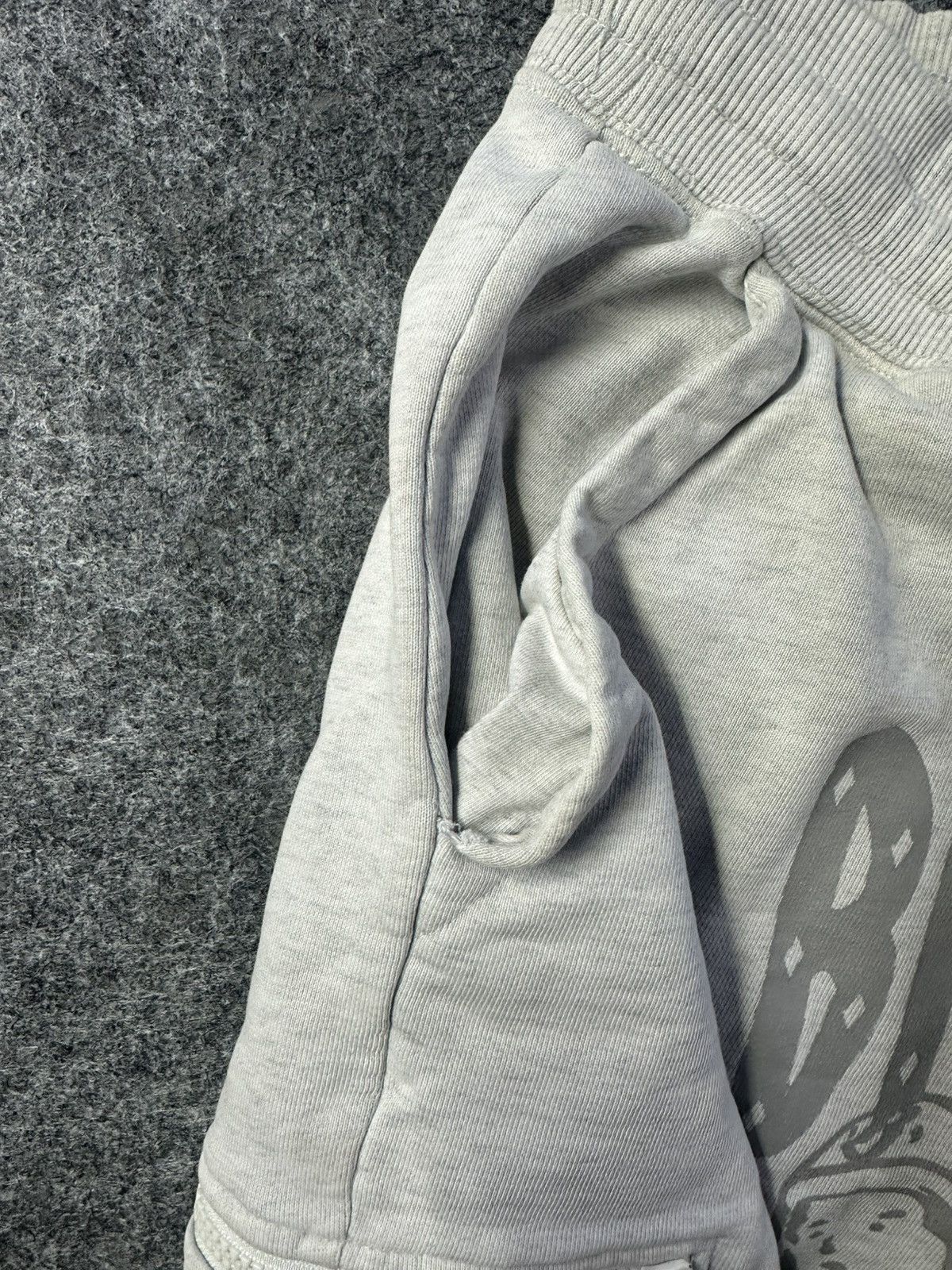 Billionaire Boys Club Billionaire Boys Club Grey Sweat Shorts Rare Ice Cream BBC Size US 30 / EU 46 - 11 Thumbnail