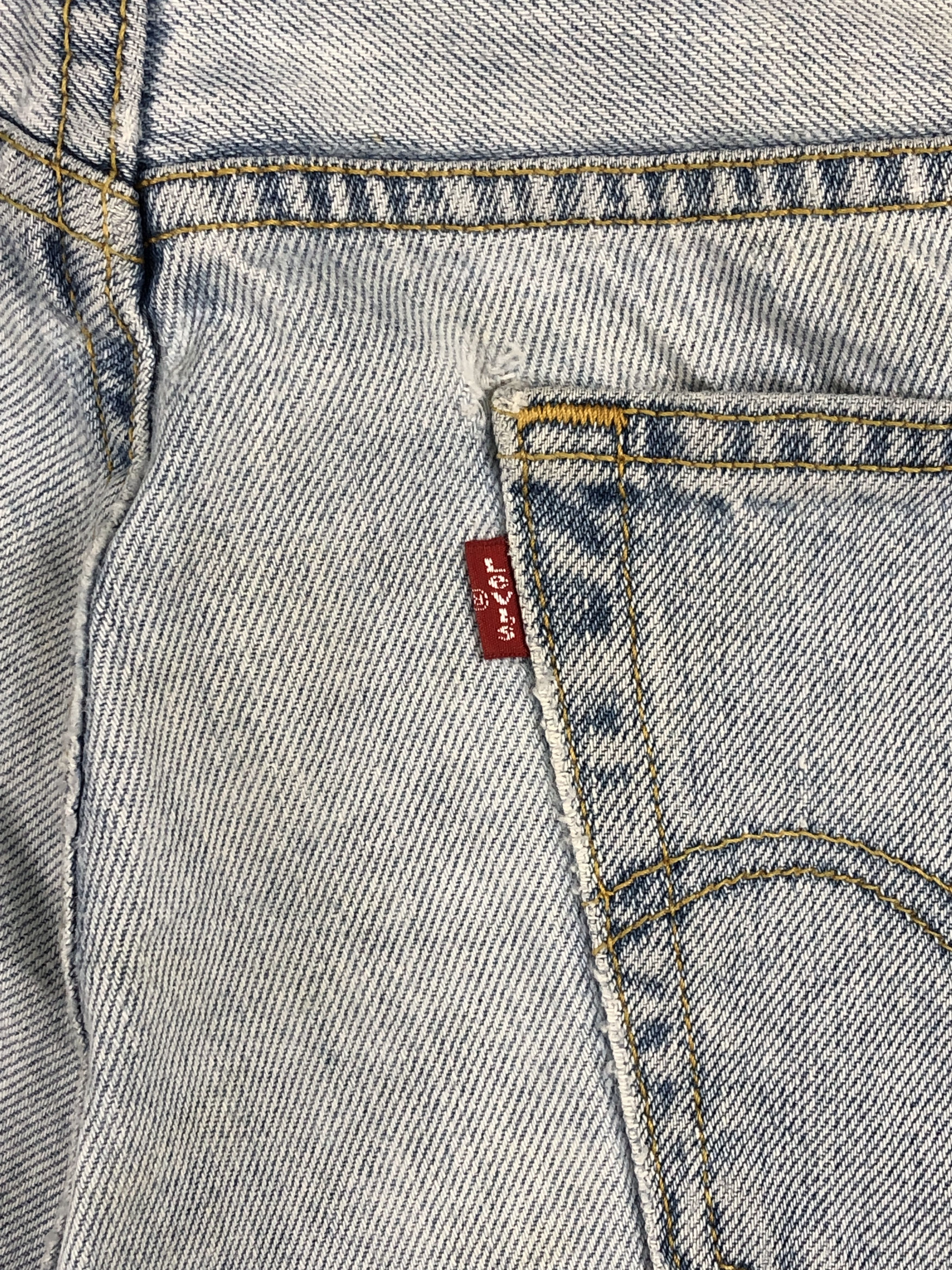 Levi's × Vintage Vintage Levis 560 Comfort Fit Light Washed Jeans DP2265 Size US 34 / EU 50 - 8 Thumbnail