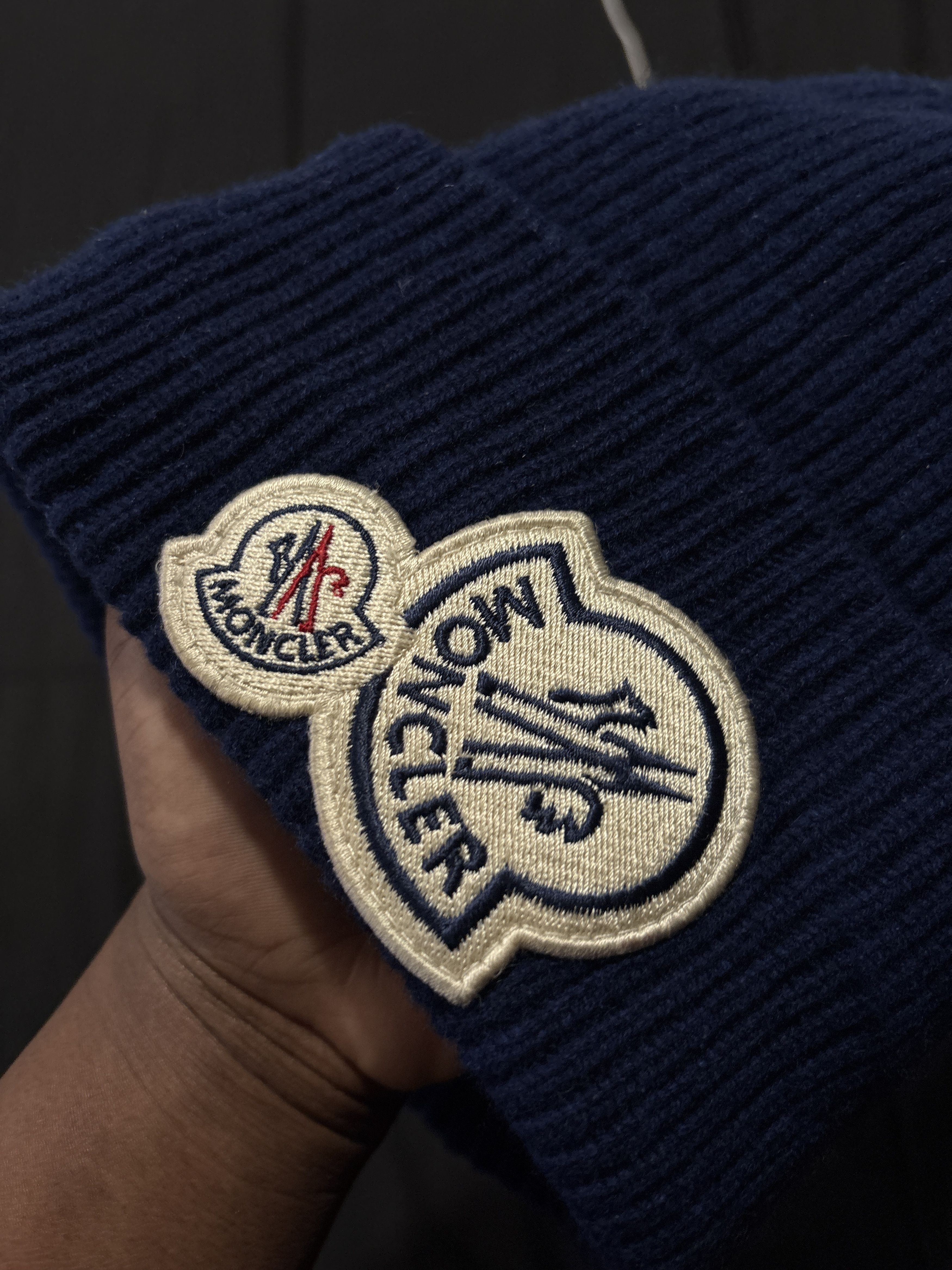 Moncler Moncler Berretto Double Logo Rib Knit Beanie Navy Blue Size ONE SIZE - 6 Thumbnail