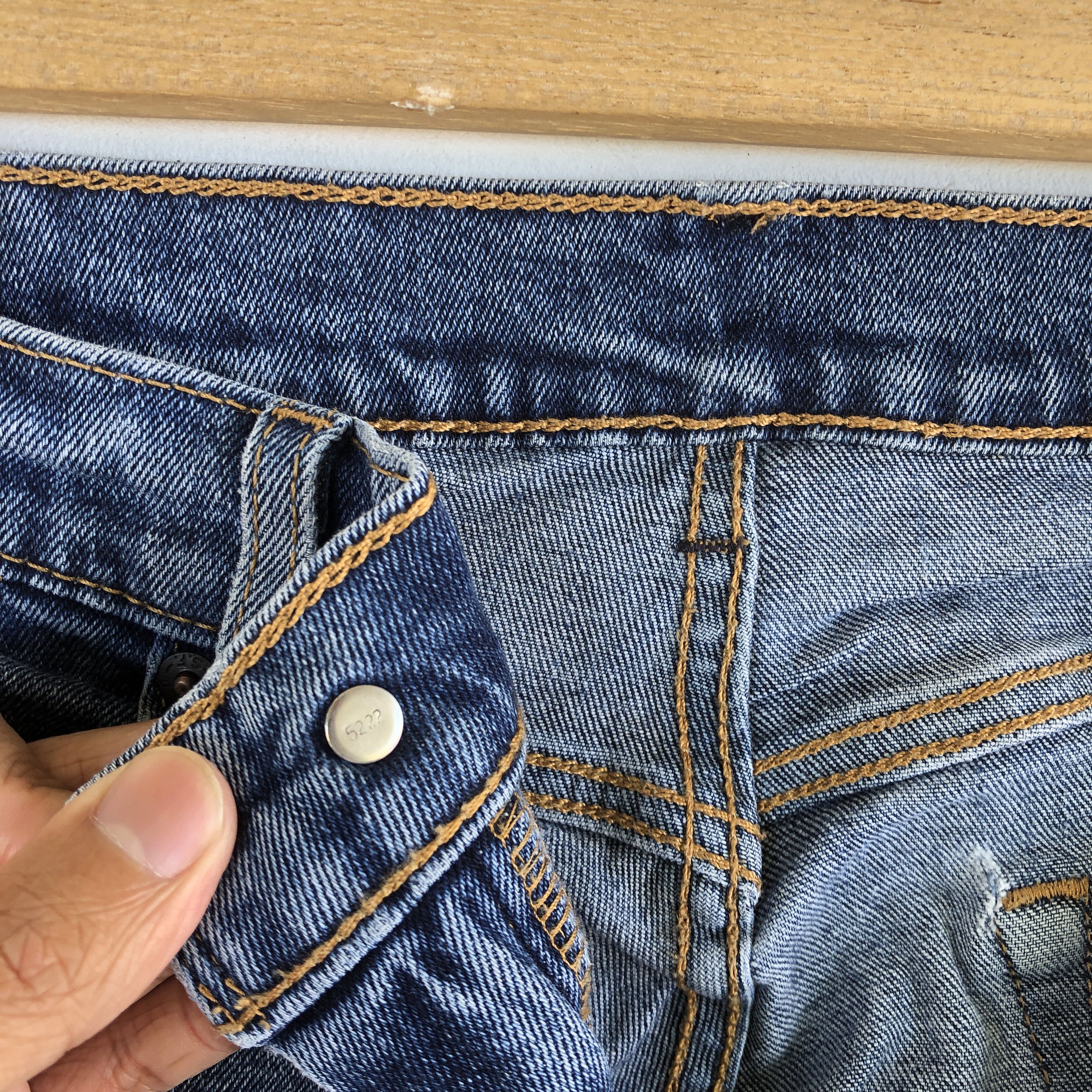 Levi's Vintage Levis 505 Jeans Levi's Denim Faded Light Wash Pants Size US 30 / EU 46 - 6 Thumbnail