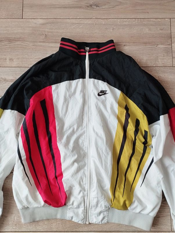 Nike Nike International Windbreaker Jacket 90s L Rare vintage Size US L / EU 52-54 / 3 - 2 Thumbnail