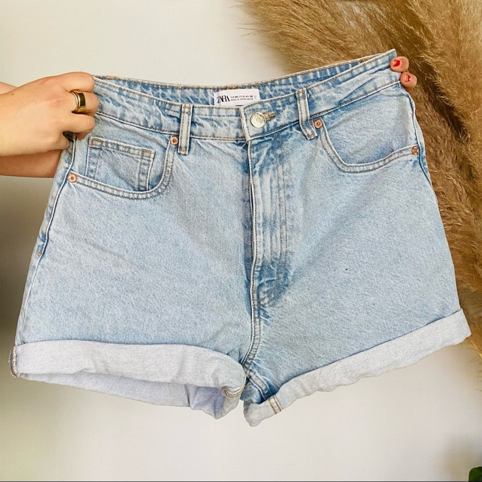 Zara ZARA Light Denim High Rise Mom Straight Jeans Vintage Shorts Size 30" / US 8 / IT 44 - 9 Thumbnail