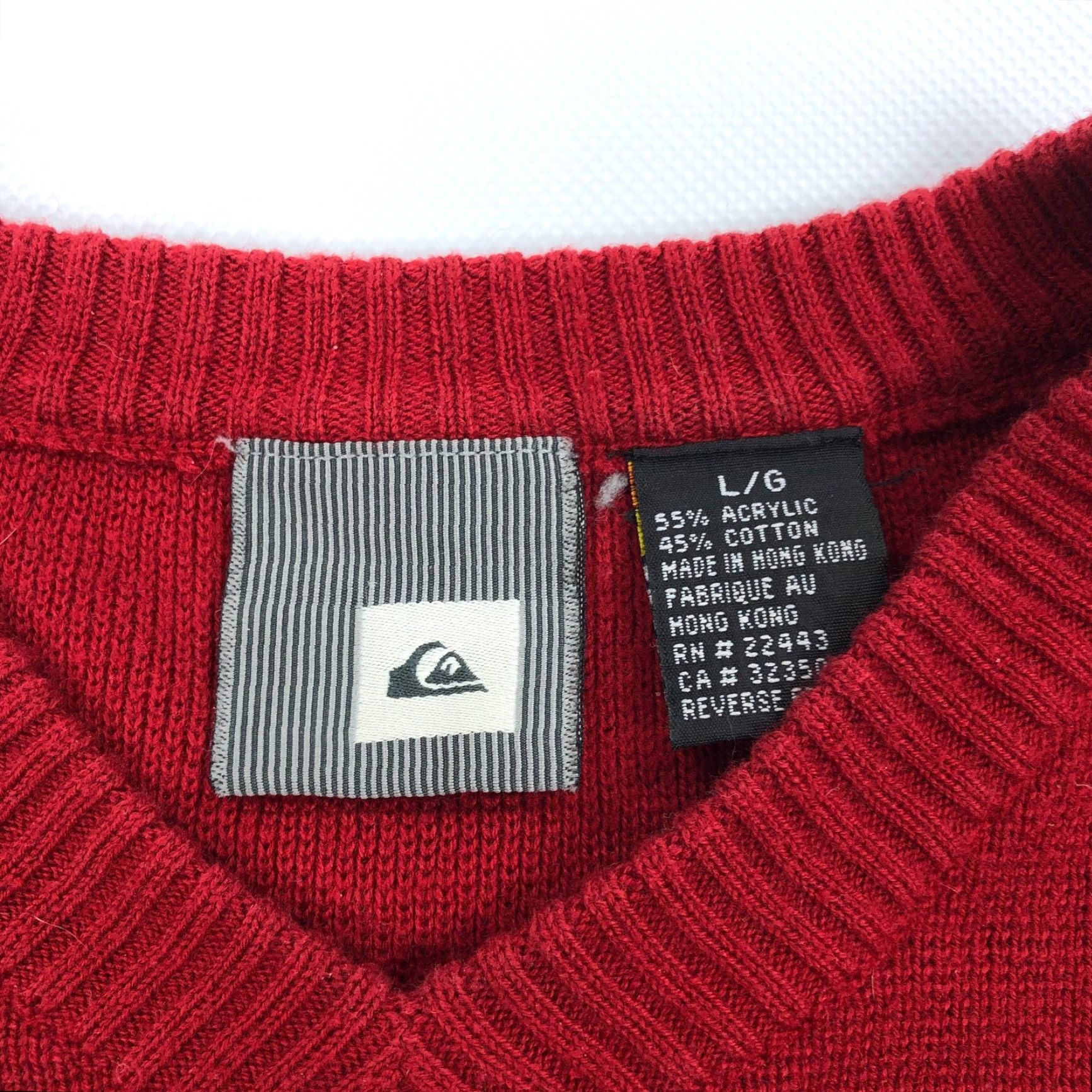 Quiksilver VINTAGE Quiksilver Sweater L Red Knit 90s Surf Skate Pullover Mens Regular Long Sleeve V-Neck Chest Stripe Logo Size US L / EU 52-54 / 3 - 3 Thumbnail