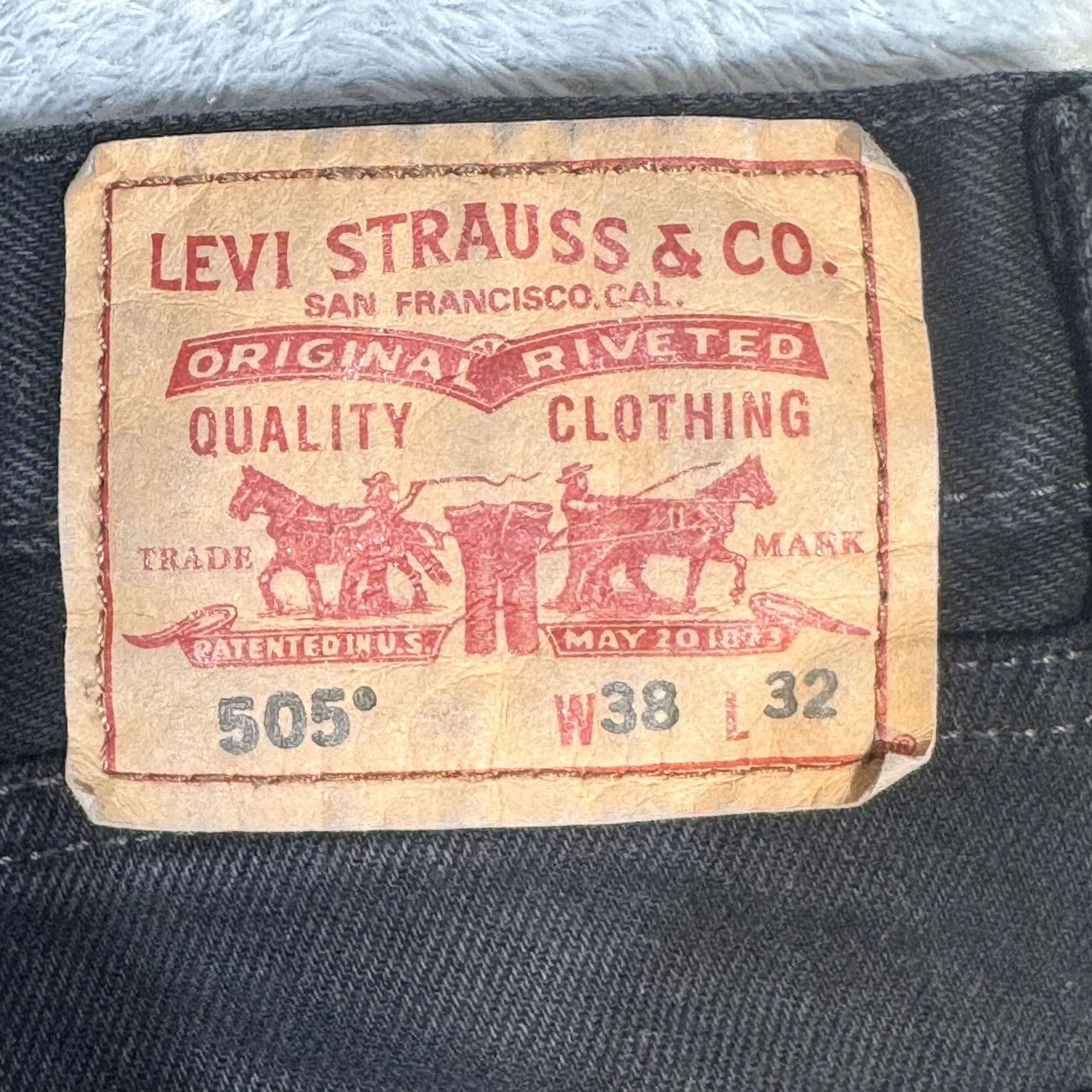 Levi's VINTAGE Levis 505 Jeans Mens 38x32 Black Denim Straight Leg 5 Pocket Jeans Size US 38 / EU 54 - 3 Thumbnail