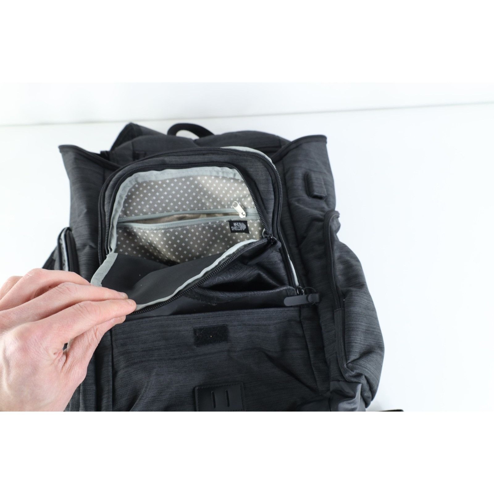 Vintage Vintage Y2K Distressed Spell Out FedEx Ground Backpack Bag Size ONE SIZE - 13 Thumbnail