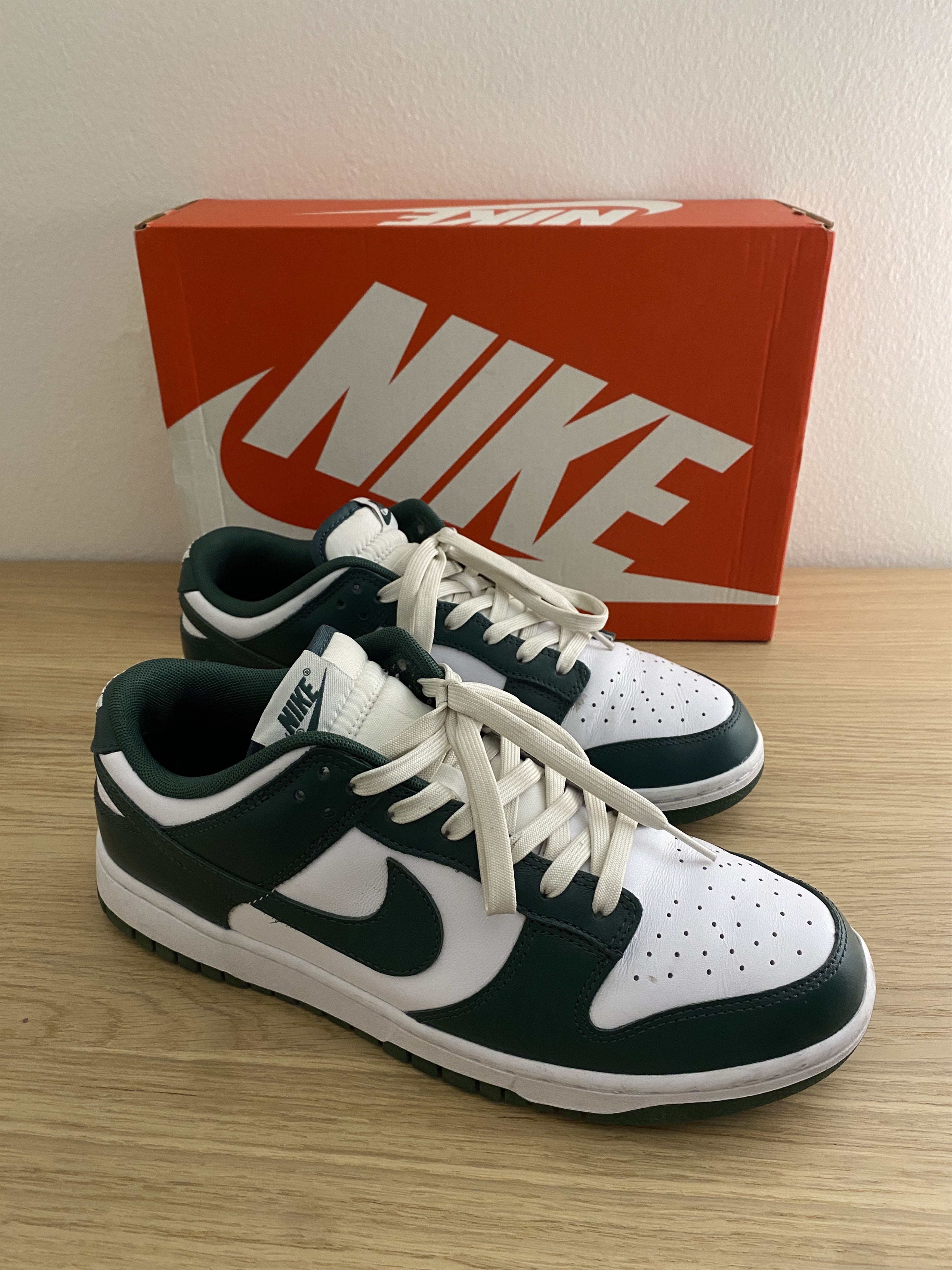 Nike Dunk Low Retro Size US 10 / EU 43 - 2 Thumbnail