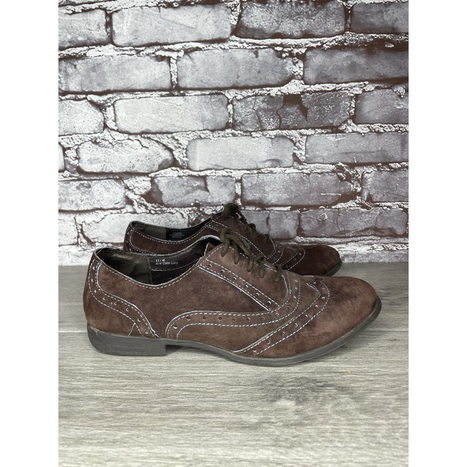 Born Born BOC Suzette Wingtips Shoes Brown Suede Blue Stitching O Size US 8.5 / IT 38.5 - 15 Thumbnail