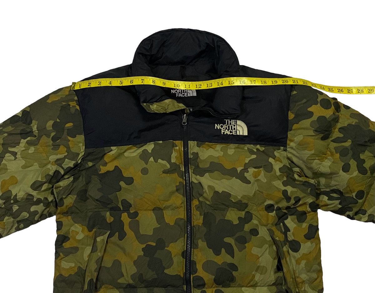 The North Face Vintage 90s The North Face 700 Nuptse Camo Puffer Jacket Size US M / EU 48-50 / 2 - 6 Thumbnail