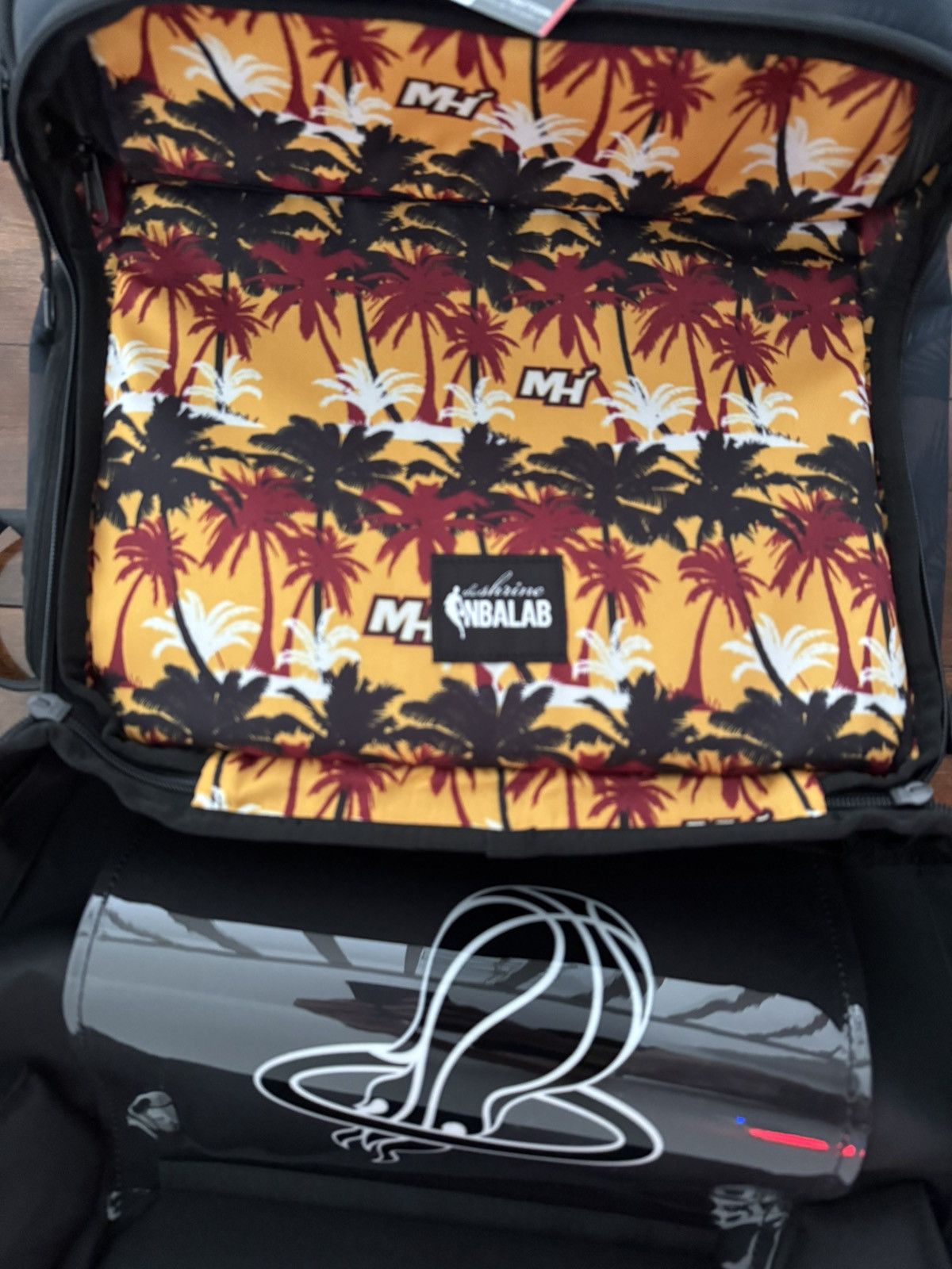 NBA × Other NBALAB The Shrine Co Sneaker Daypack Miami Heat Bag Backpack Size ONE SIZE - 4 Thumbnail