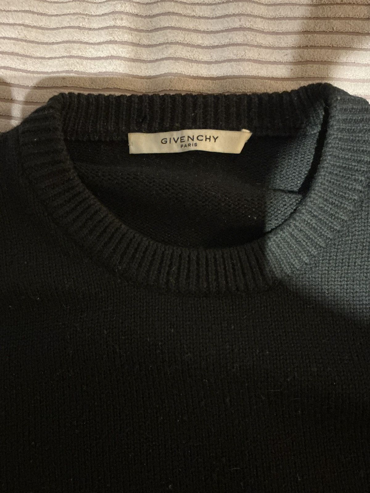 Givenchy Givency heavy wool sweater Size US L / EU 52-54 / 3 - 3 Thumbnail