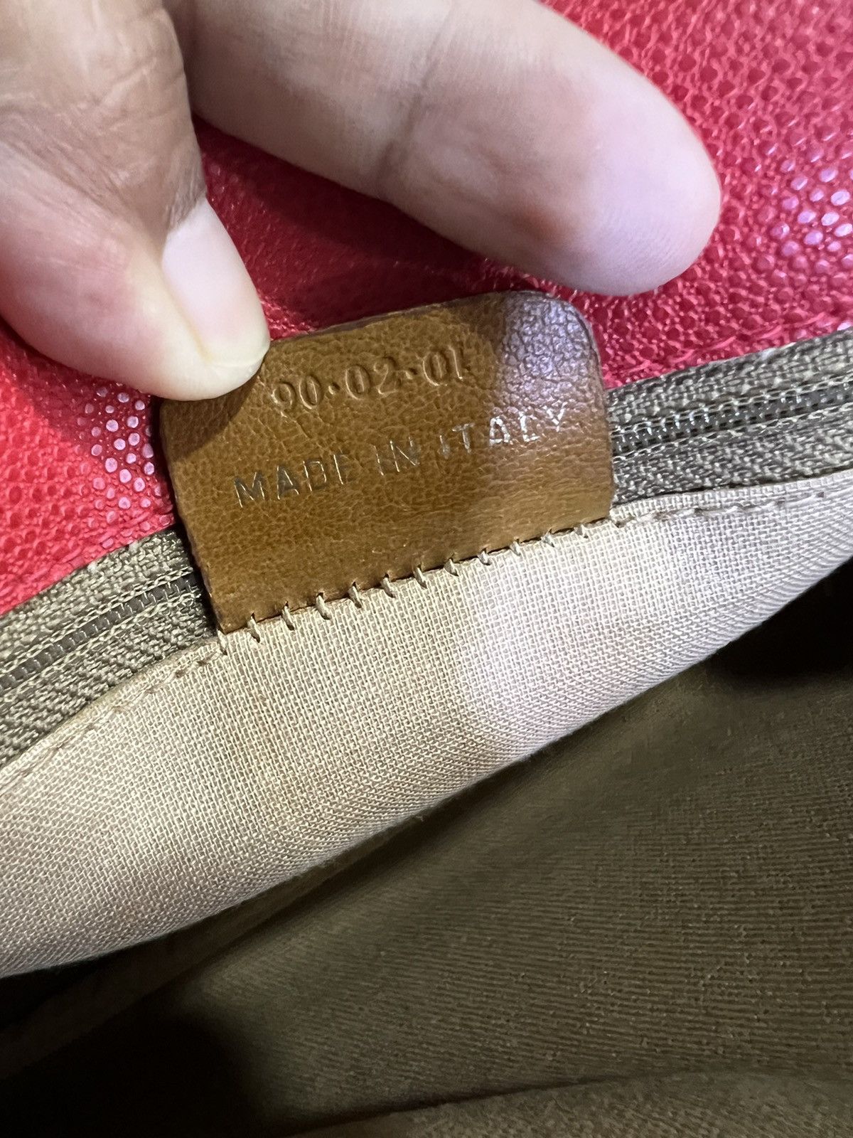 Lancel × Leather × Vintage Vintage Lancel sling bag( good as new) Size ONE SIZE - 11 Thumbnail