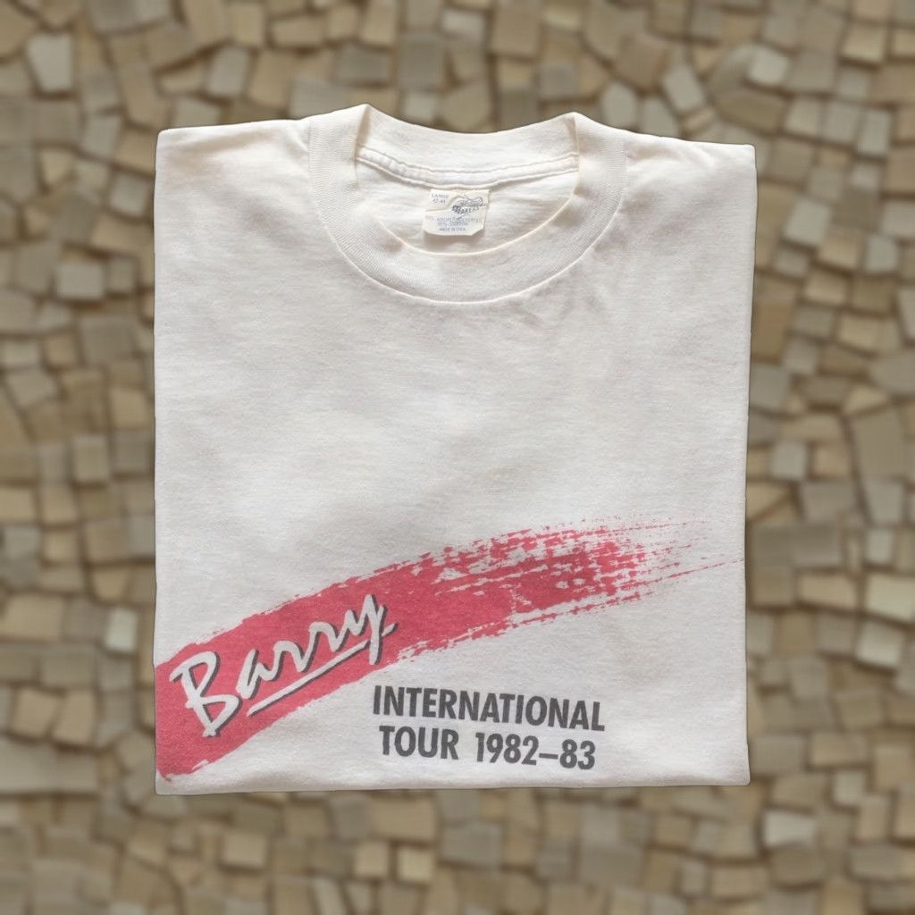 Vintage VINTAGE BARRY MANILOW 80s INTERNATIONAL TOUR MUSIC USA MADE GRAPHIC T SHIRT Men SZ L Size US L / EU 52-54 / 3 - 1 Thumbnail