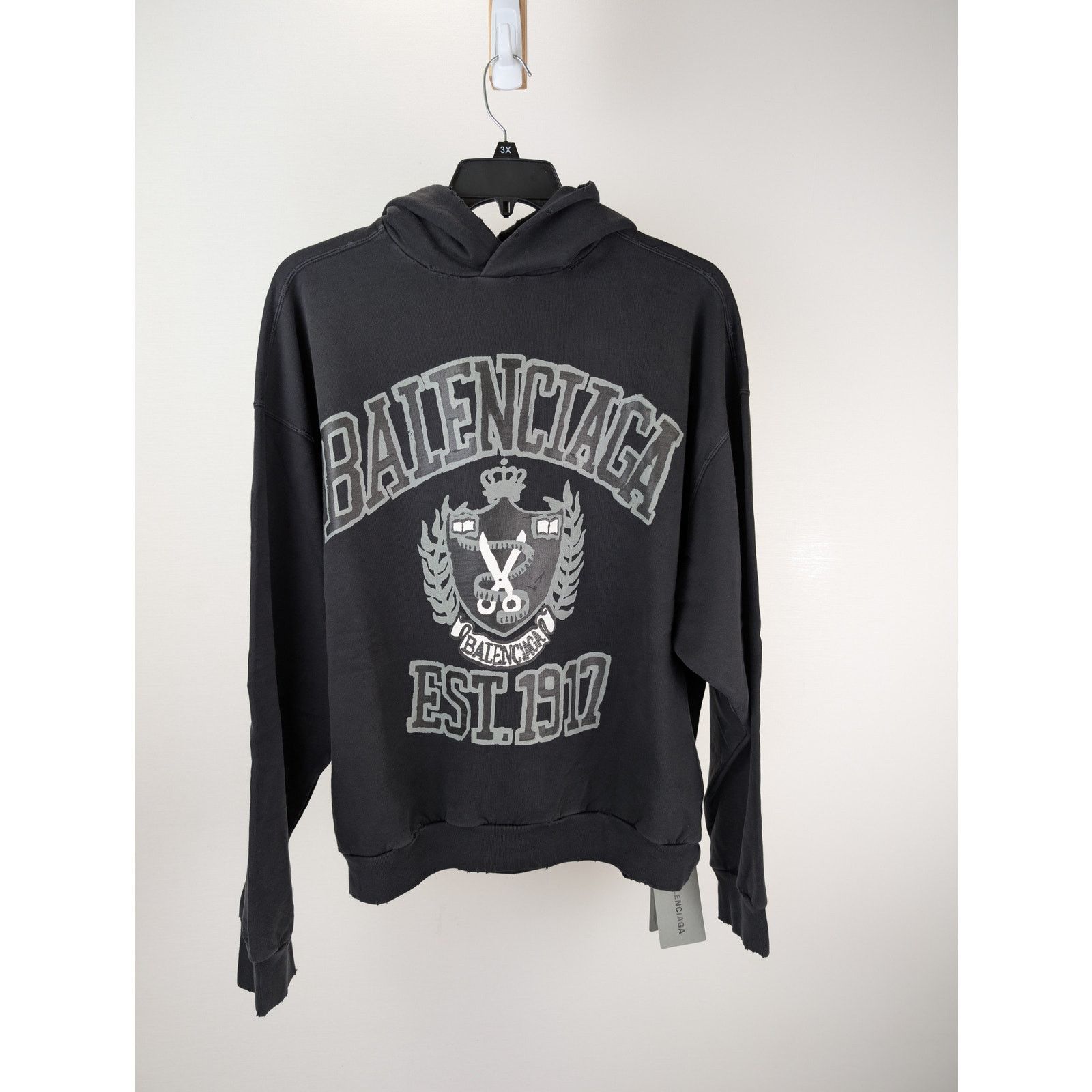 Balenciaga o1rshd1 DIY College No Pocket Medium Fit Hoodie Washed Black Size US M / EU 48-50 / 2 - 7 Thumbnail