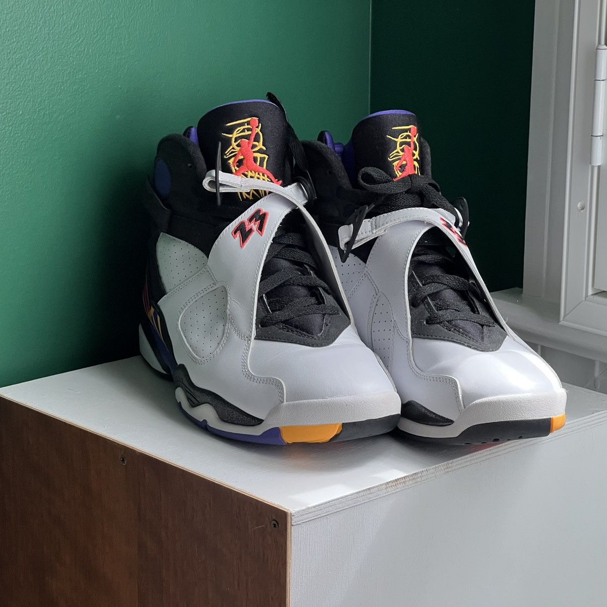 Nike Jordan 8 Retro Three Peat Size US 10 / EU 43 - 3 Thumbnail
