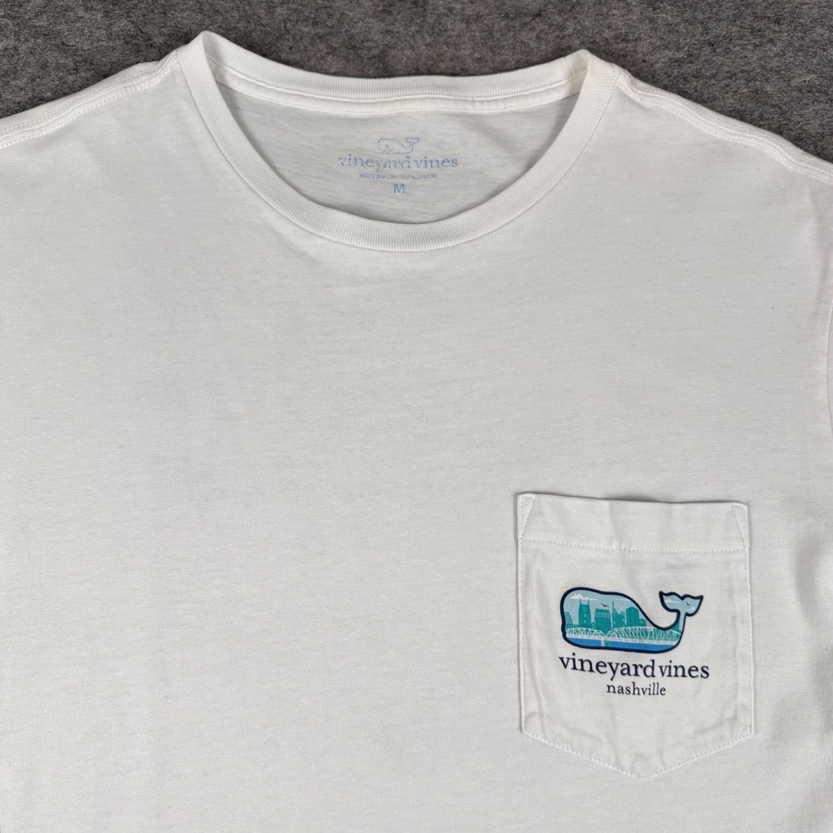 Vineyard Vines Vineyard Vines Nashville TN Whale Pocket Tee T-Shirt White Mens M Size US M / EU 48-50 / 2 - 4 Thumbnail