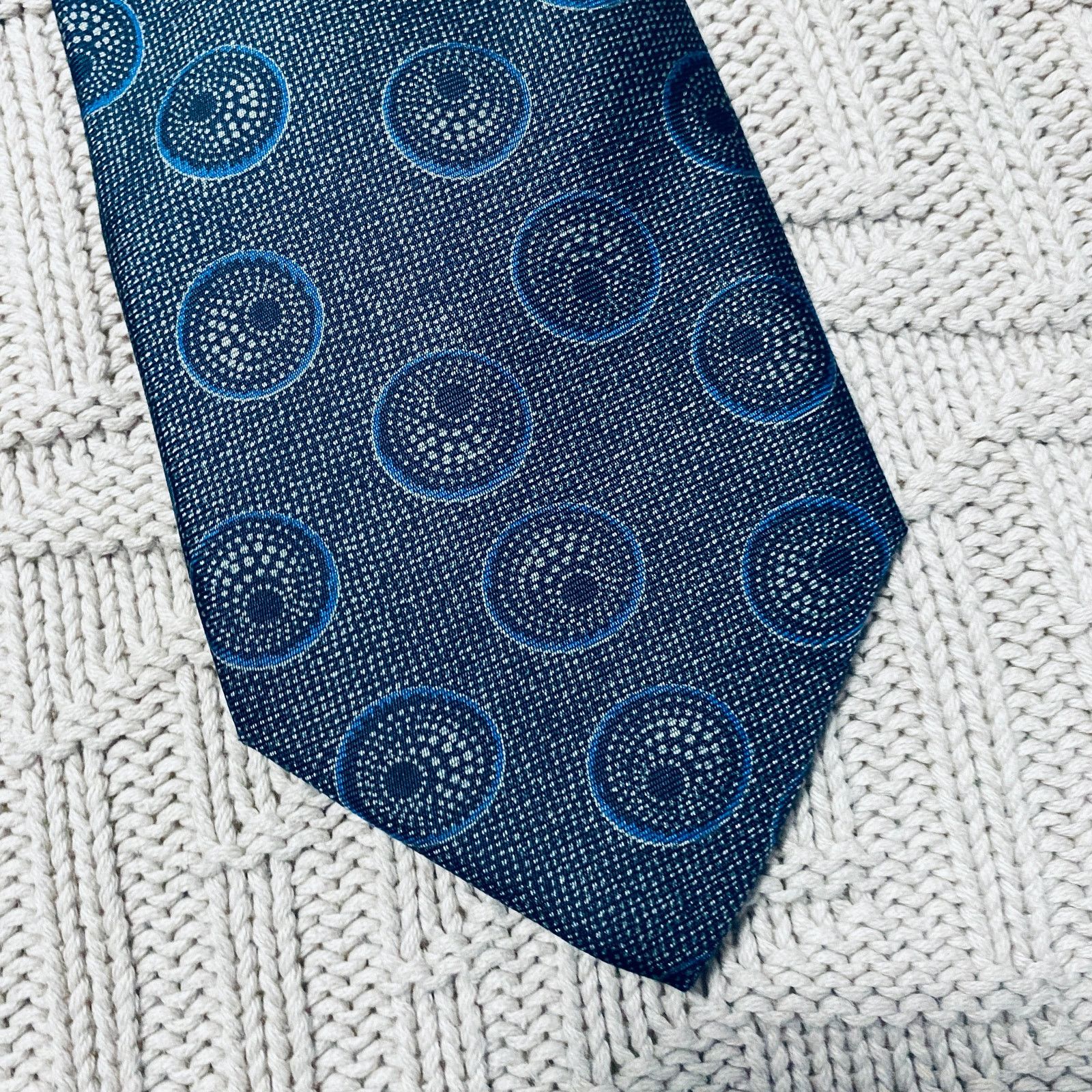 Valentino Valentino blue saucer print silk tie Size ONE SIZE - 2 Thumbnail