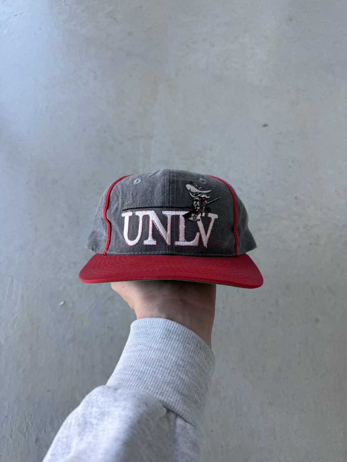 NCAA Vintage 90s UNLV Running Rebels The Game Snapback Hat Size ONE SIZE - 1 Thumbnail
