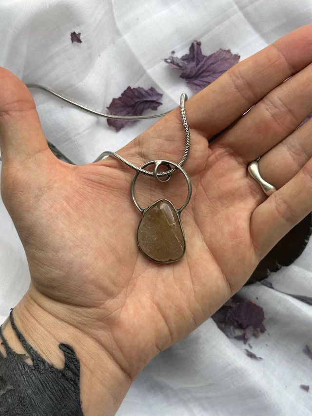 Other "Golden Threads" – Rutilated Quartz Necklace by Řezaninova Size ONE SIZE - 4 Thumbnail