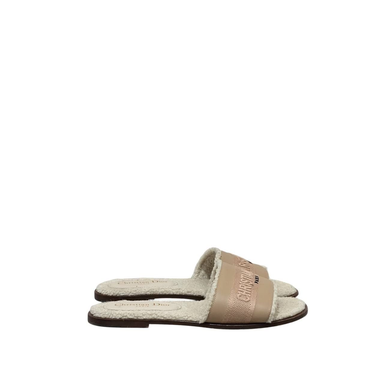 Dior Christian Dior Dway Beige Suede Shearling Flat Sandals 37 Size US 6 / IT 36 - 3 Thumbnail