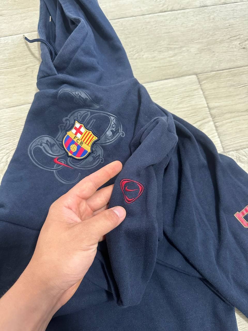 Nike Vintage Nike FC Barcelona Hoodie Navy Sweatshirt Blokecore L Size US L / EU 52-54 / 3 - 7 Thumbnail