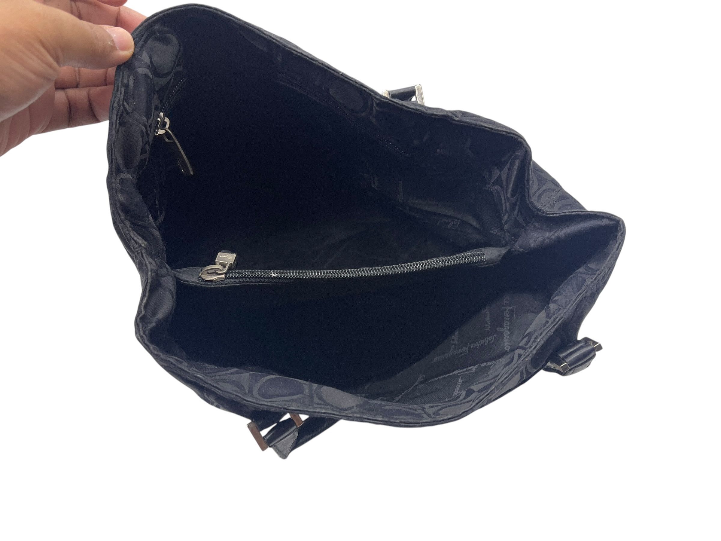 Salvatore Ferragamo Vintage Salvatore Ferragamo Gancini Monogram Nylon Tote Bag Size ONE SIZE - 6 Thumbnail