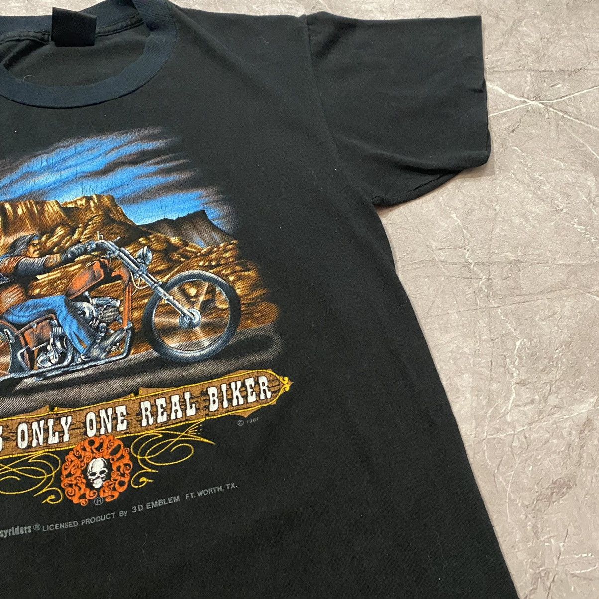Band Tees RARE ! VINTAGE EASYRIDERS THERE’S ONLY ONE REAL BIKER 3D 80S Size US M / EU 48-50 / 2 - 5 Thumbnail