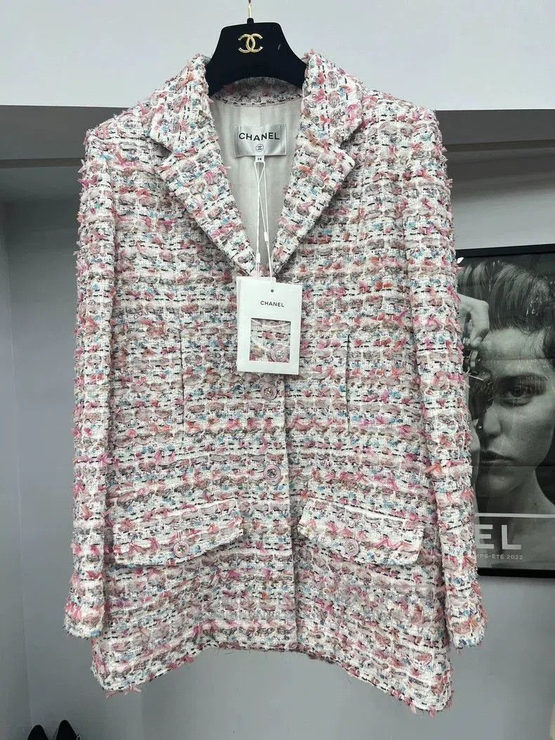 Chanel Chanel 23C Colorful Woven Coat. Size US M / EU 48-50 / 2 - 1 Thumbnail