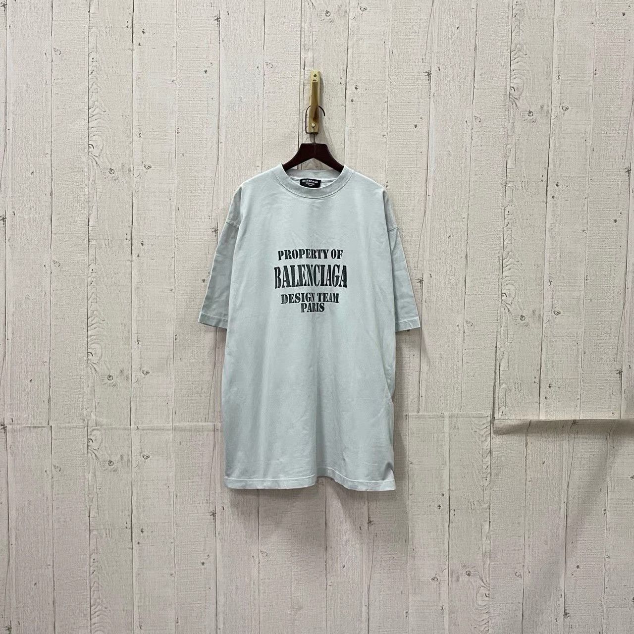 Balenciaga Balenciaga Grey Logo Short Sleeve K28 Size US S / EU 44-46 / 1 - 1 Thumbnail