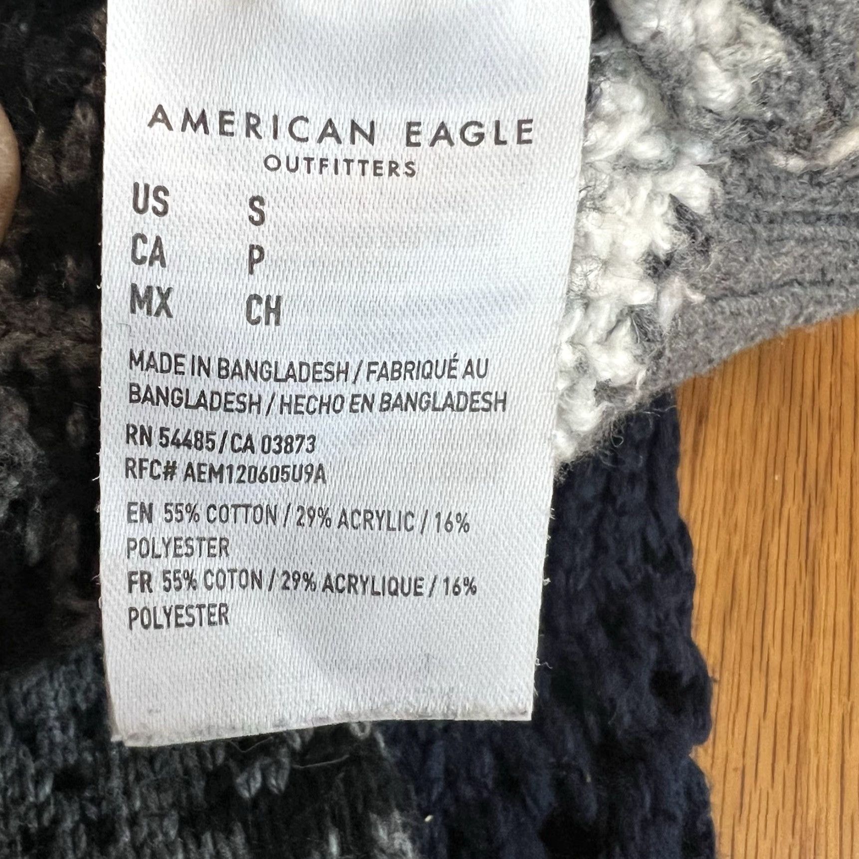 American Eagle Outfitters VINTAGE American Eagle Outfitters Winter Wonderland Knit Pullover Hooded Sweater Womens Size S Gray Size S / US 4 / IT 40 - 7 Thumbnail