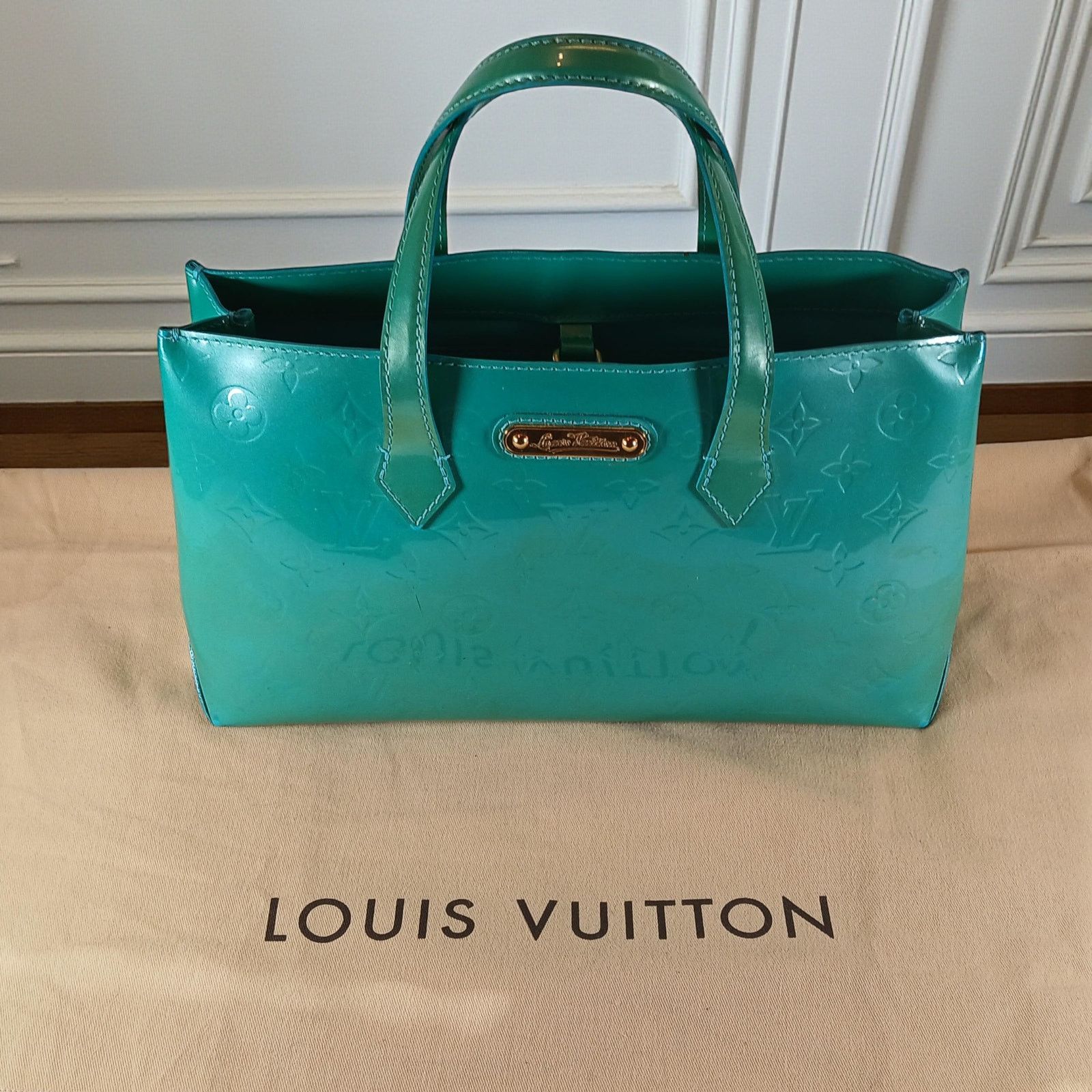 Louis Vuitton Louis Vuitton Monogram Vernis Wilshire PM Handbag Blue Lagon Size ONE SIZE - 14 Thumbnail